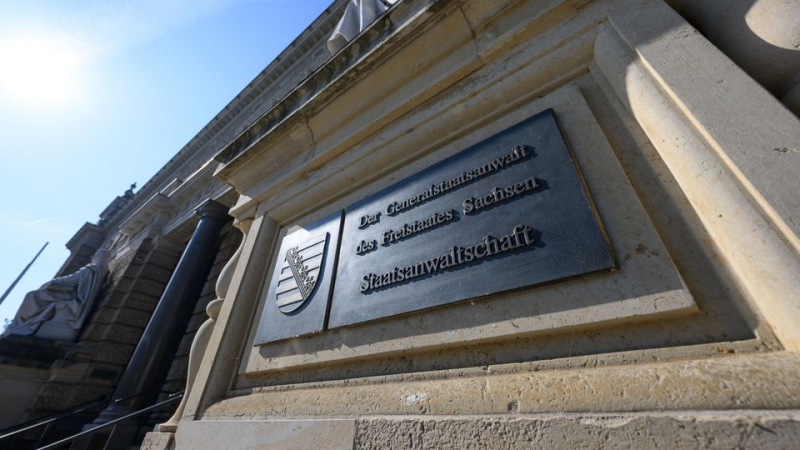 Hitlergruß in Militär-Oldtimer? 2500 Euro Geldstrafe